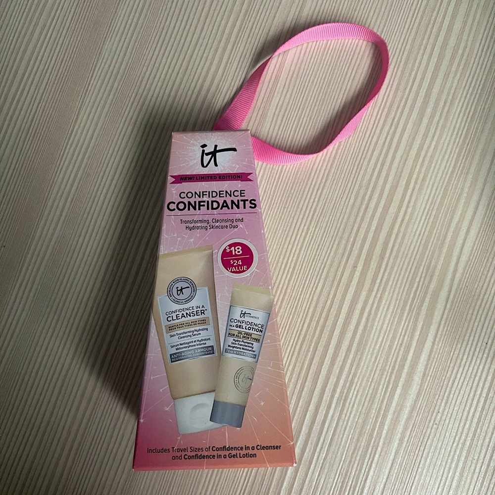 IT Cosmetics skincare duo - cleanser and moisturizer